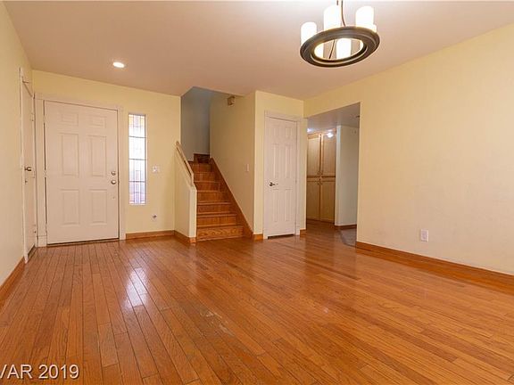 4th image of 1928 Verbania Dr