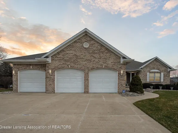 1204 Candela Ln, Grand Ledge, MI 48837