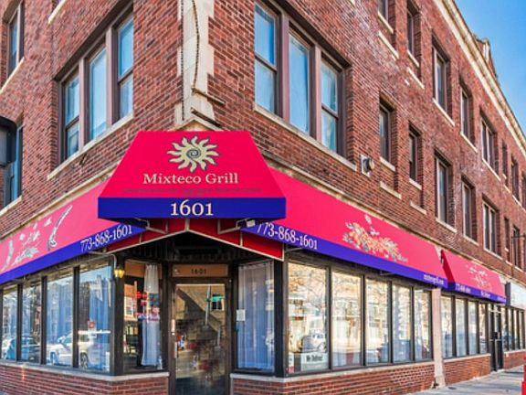 4th image of 1601 W Montrose Ave