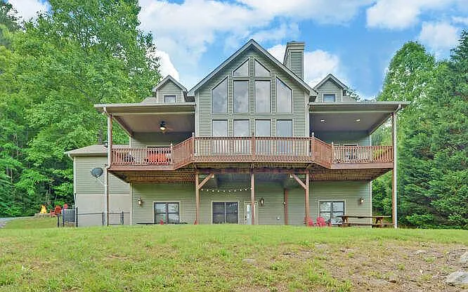 Building Photo - 1731 White Oak Frst