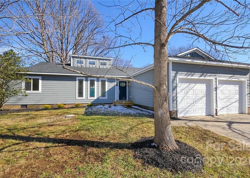 1st image of 7501 Park Vista Cir