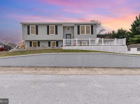 5 Reaverton Ave, Taneytown, MD 21787