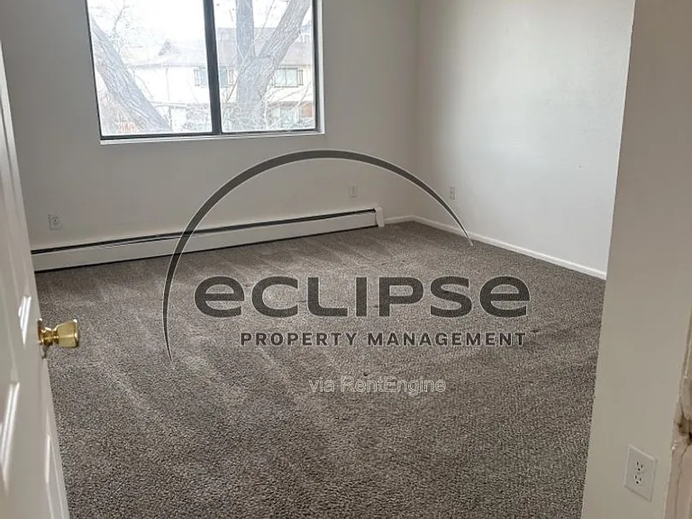 3247 Main St #1 — Photo 11