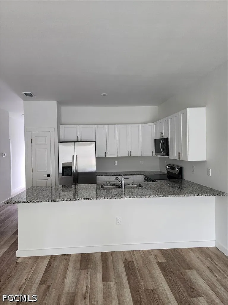 2 bed, 2.0 bath, 1175 sqft, $1,850 — Photo 3