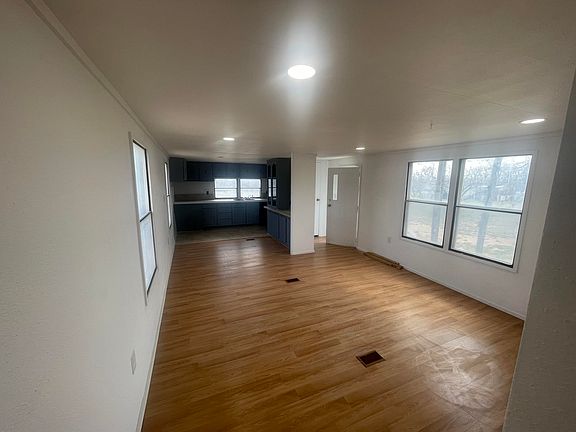 5th image of 11005 Graham Way