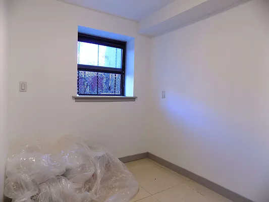 Rented by Blue Egg Realty Corp | media 54