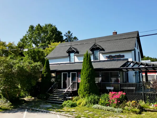 8 Helen St, Northern Bruce Peninsula, ON N0H 1W0