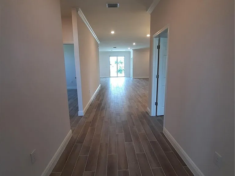 4102 NW 26th St — Photo 3