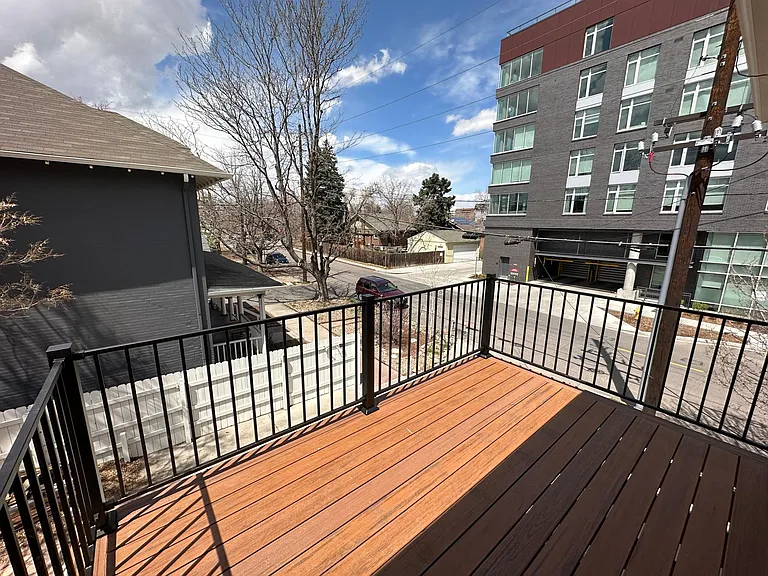 279 N Logan St — Photo 21
