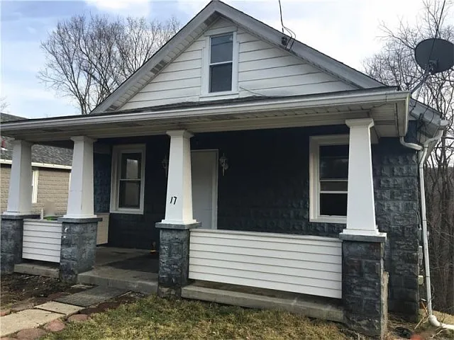 17 Cedar Ave photo 1