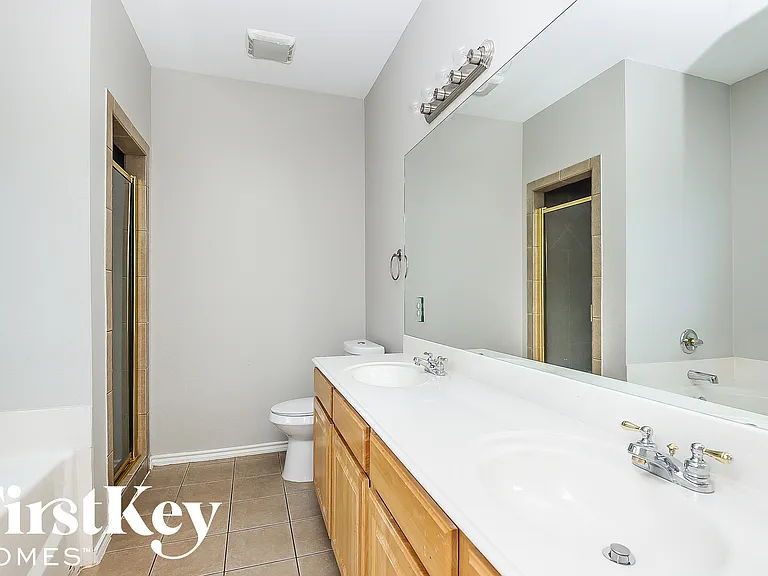 4228 Canyon Trl — Photo 10