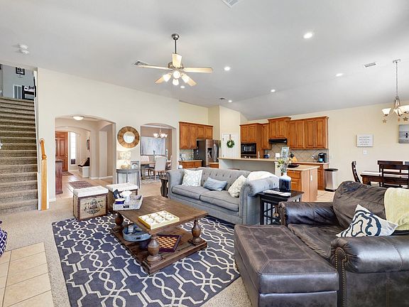 3rd image of 15520 Bandon Dr