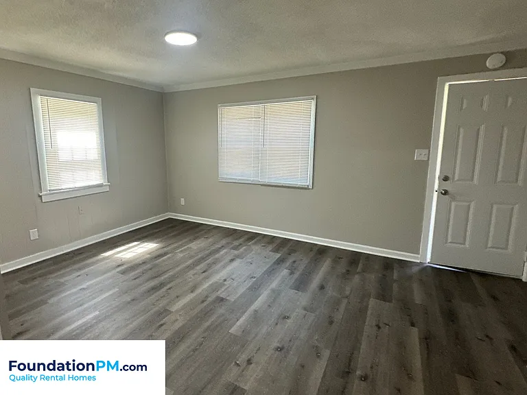 1711 S Sutton Dr — Photo 7