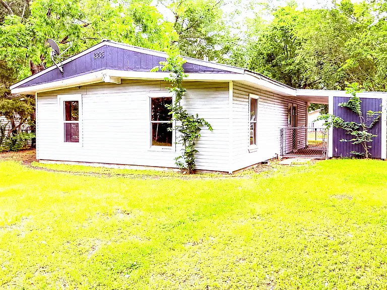 3006 Lynne Ave — Photo 6