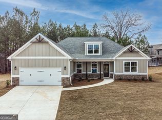 30 Shoreline Dr, Cartersville, GA 30120