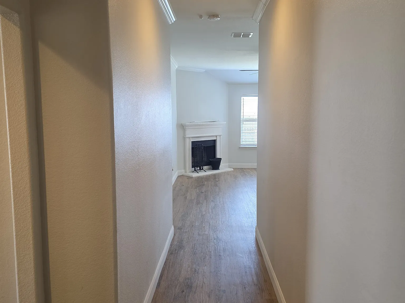 3 bed, 1436 sqft, $1,950 — Photo 3