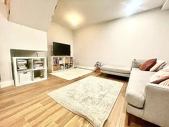 Rented by Doorway NYC, LLC