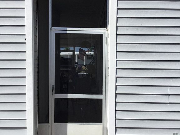 5th image of 122 Driftwood Ln