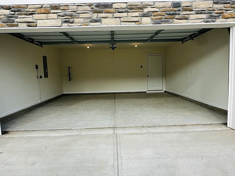 6079 Willutuck Dr — Photo 4
