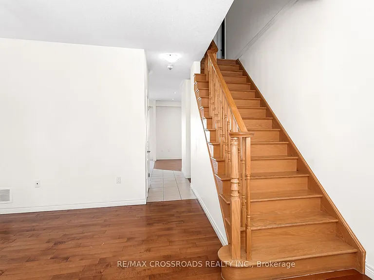 7 Colorado Blvd — Photo 5