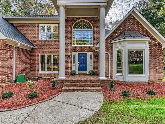 3rd image of 1808 Stockwell Ct