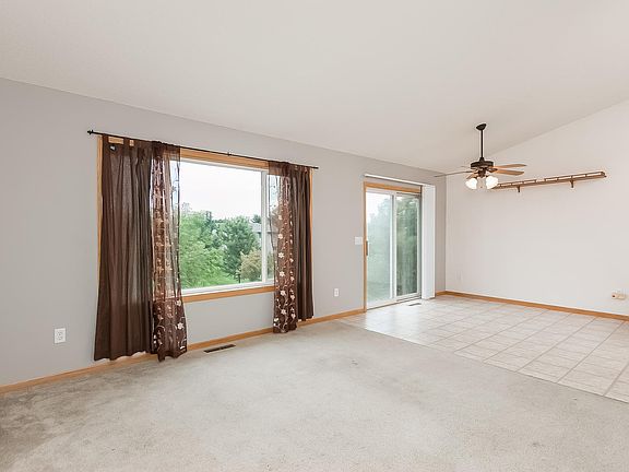 4th image of 23069 Navajo St NW