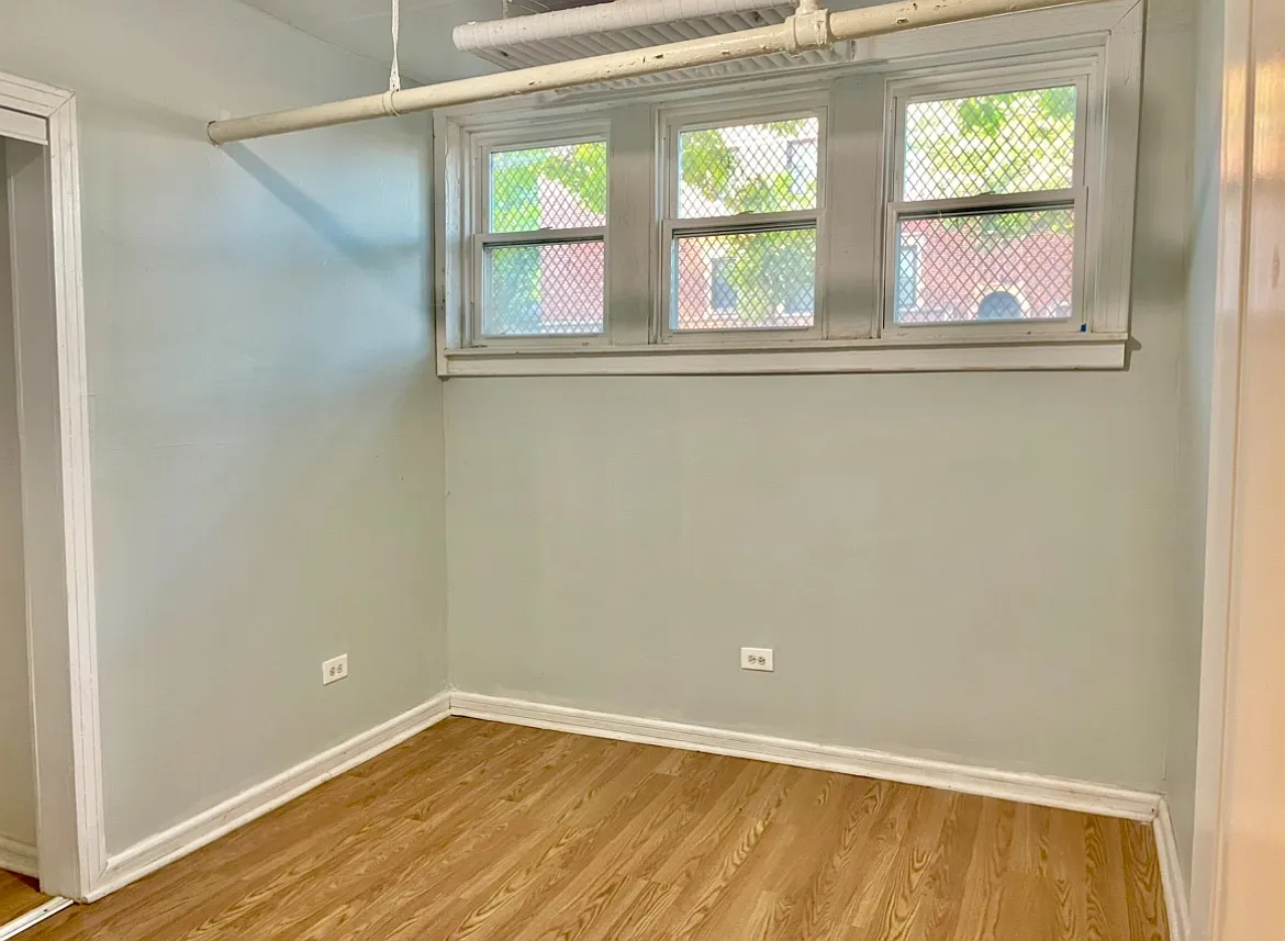 3 bed, 1150 sqft, $1,550 — Photo 2
