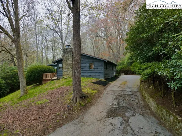 201 Abbey Road, Boone, NC 28607