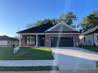 904 McIntyre St, Bowling Green, KY 42101