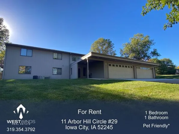 11 Arbor Hill Cir APT 29, Iowa City, IA 52245