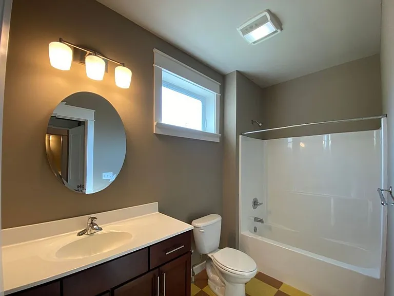 421 E Hillside Dr — Photo 15