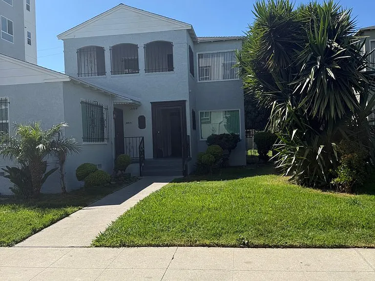 3527 Chesapeake Ave — Photo 2