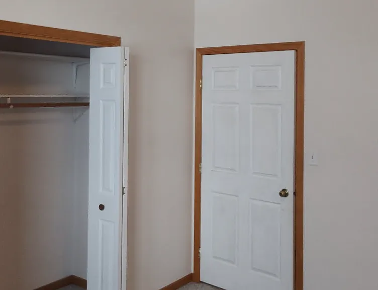 116 S Genesee St #10 — Photo 9