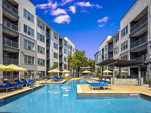 SouthShore_amenity_pool (1)