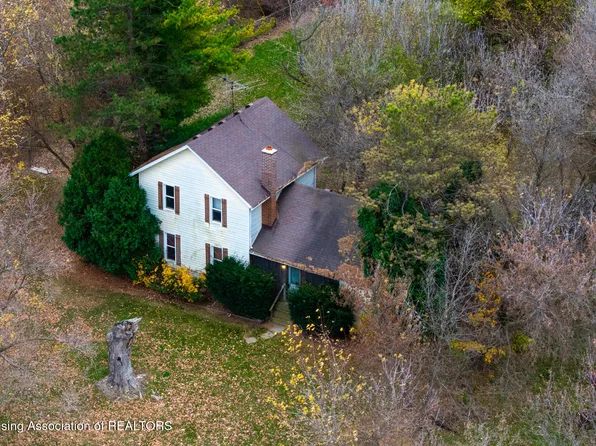 7667 Layton Rd, Fowlerville, MI 48836