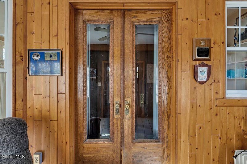 4th image of 37 Academy Road