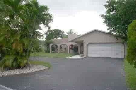 Front garage 