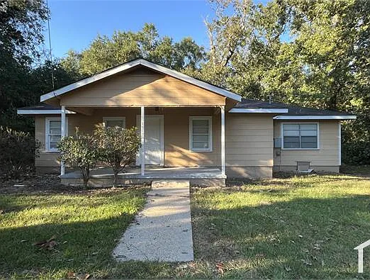 3 bed, 1200 sqft, $1,250 — Photo 1