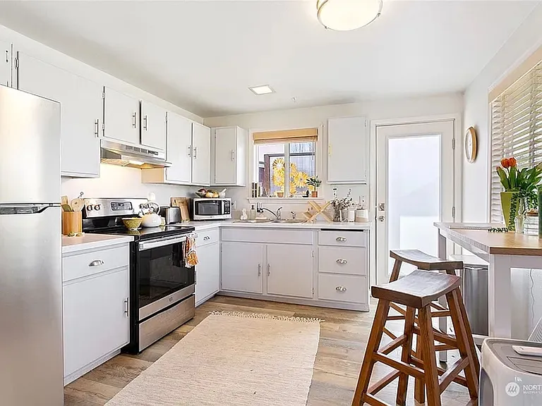 1221 Mitchell Ave #&-775 — Photo 5