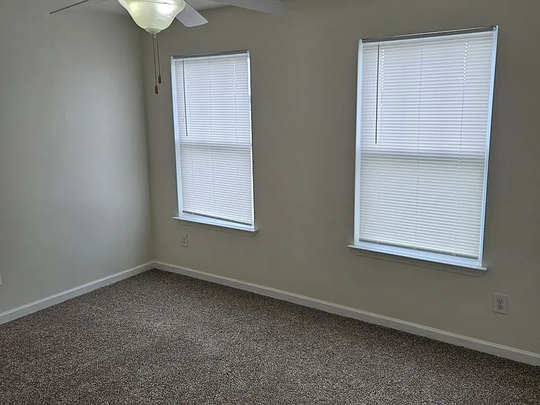 158 Lone Tree Dr NE #158 — Photo 2