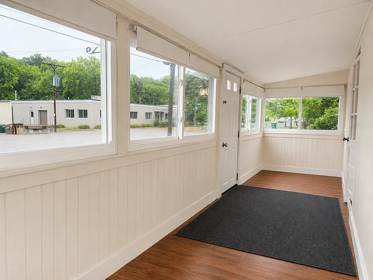 27 Nickerson Rd — Photo 12