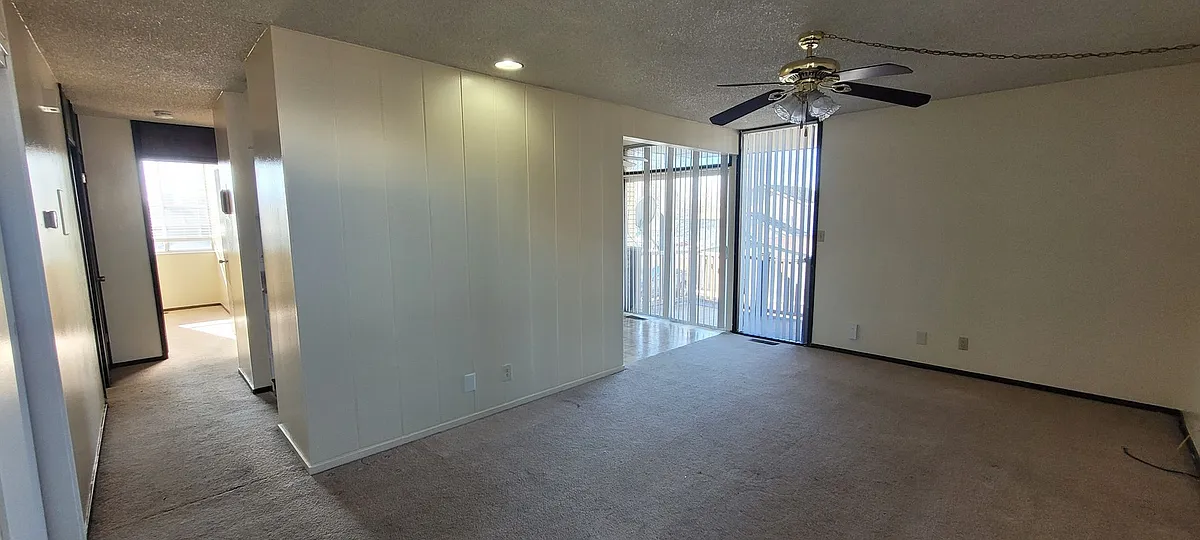 Building Photo - 625 N 600 W #8