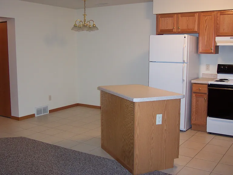 530 Kozarek Ave #1 — Photo 5