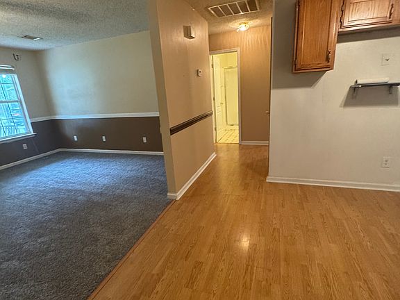 3rd image of 103 Greenwood Dr
