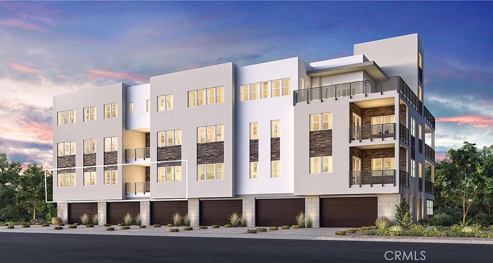 1st image of 908 Snowberry Pl