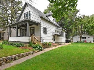 939 Willow St, Faribault, MN 55021