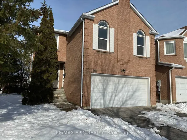 94 Pinewood Dr, Vaughan, ON L4J 5P6