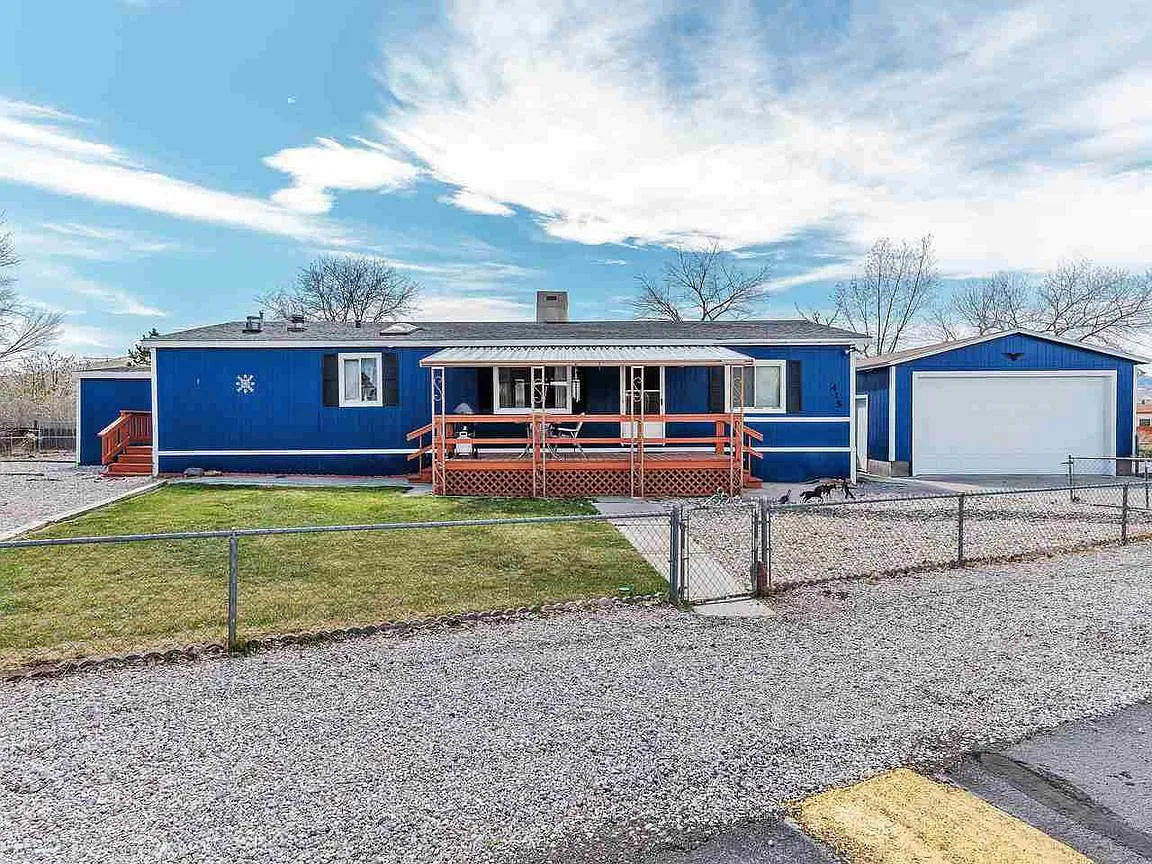415 Mira St photo 1