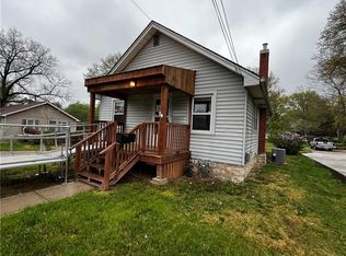 808 Pennsylvania Ave, Leavenworth, KS 66048
