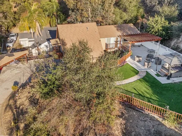 2070 Lilac Ln, Glendale, CA 91206